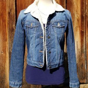 Cali Cat Faux Shearling Accent Jean Jacket EUC…